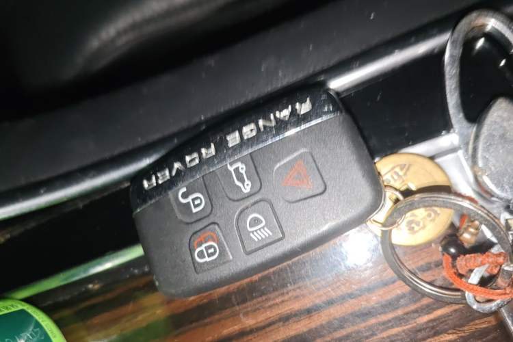 Used Jaguar XFL 2018 XFL 3.0 SC 340 PS Luxury Edition Vehicle Key