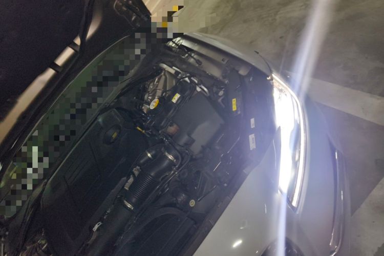 Used Jaguar XFL 2018 XFL 2.0T 250 PS Luxury Edition Engine Bay Left