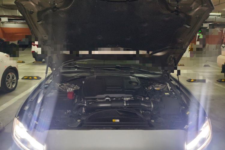 Used Jaguar XFL 2018 XFL 2.0T 250 PS Luxury Edition Engine Bay
