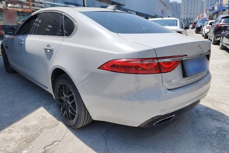 Used Jaguar XFL 2018 XFL 2.0T 250 PS Luxury Edition Exterior 2