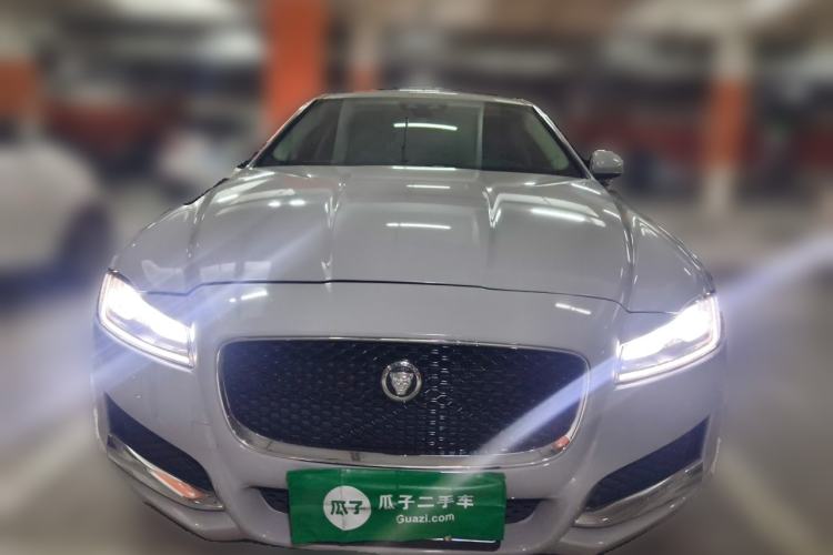 Used Jaguar XFL 2018 XFL 2.0T 250 PS Luxury Edition Front