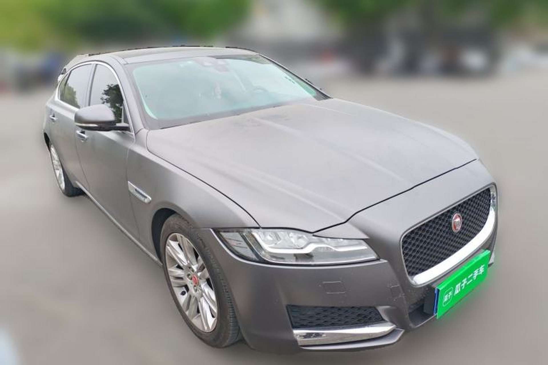 Used Jaguar XFL 2018 XFL 2.0T 250 PS Luxury Edition Front Right 45 Deg