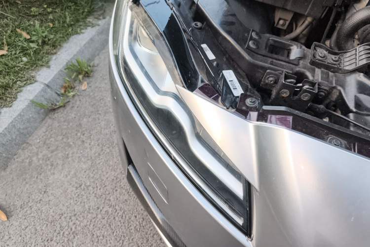 Used Jaguar XFL 2018 XFL 2.0T 250 PS Luxury Edition Right Front Headlight