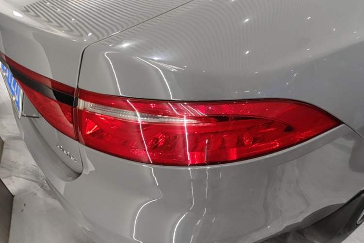 Used Jaguar XFL 2018 XFL 2.0T 200PS Elite Edition Right Rear Taillight