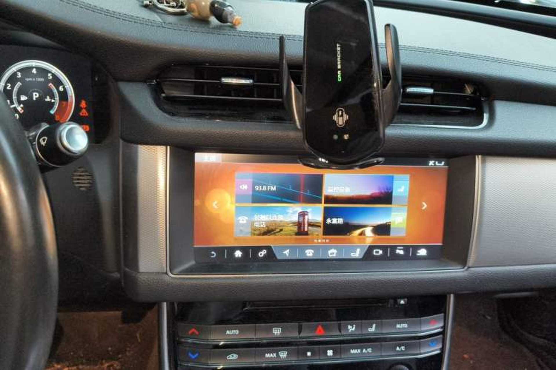 Used Jaguar XFL 2018 XFL 2.0T 250 PS Luxury Edition Audio And AC Panel