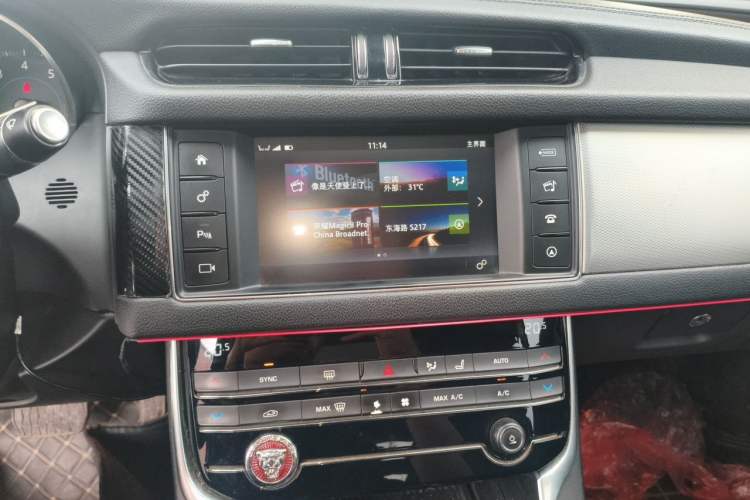 Used Jaguar XFL 2018 XFL 2.0T 200PS Elite Edition Audio And AC Panel