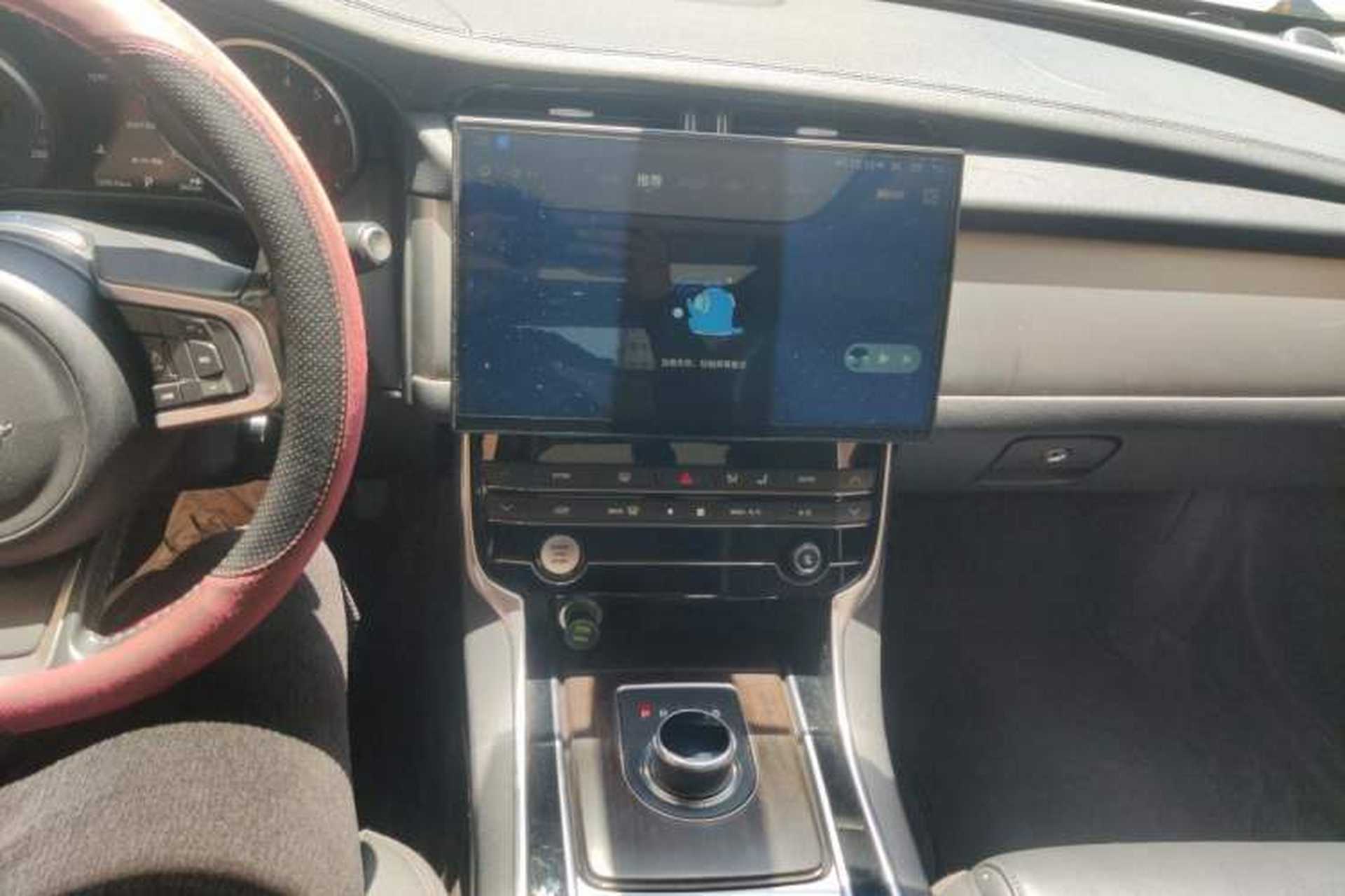 Used Jaguar XFL 2018 XFL 2.0T 200PS Elite Edition Audio And AC Panel
