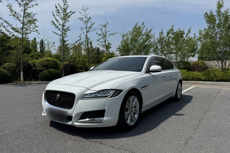 Used Jaguar XFL 2018 XFL 2.0T 250 PS Luxury Edition Guazi used car, China used car export, Used car for sale, Used cars, Cheapest cars for sale