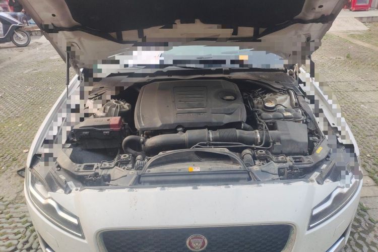 Used Jaguar XFL 2018 XFL 2.0T 250 PS Luxury Edition Engine Bay