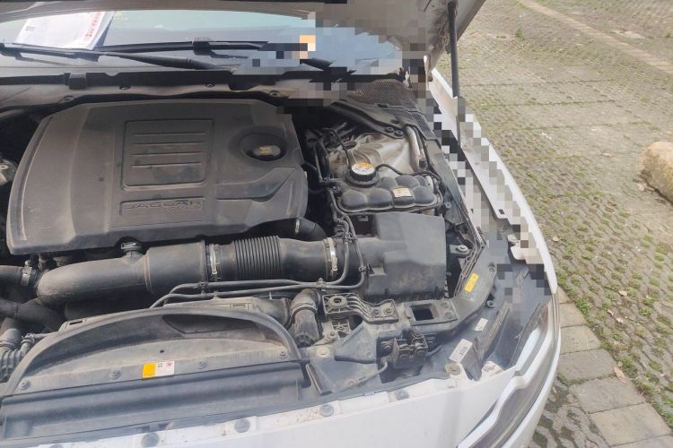 Used Jaguar XFL 2018 XFL 2.0T 250 PS Luxury Edition Engine Bay Left