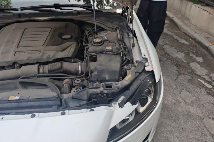 Used Jaguar XFL 2018 XFL 2.0T 200PS Luxury Edition Engine Bay Left