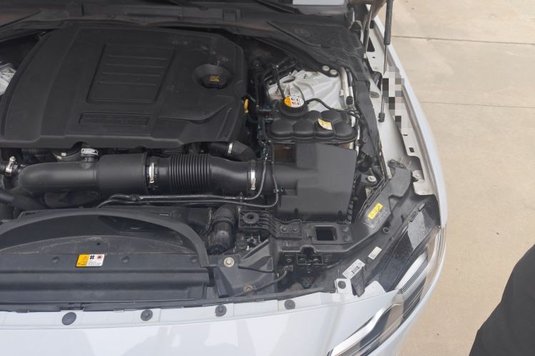 Used Jaguar XFL 2018 XFL 2.0T 250 PS Luxury Edition Engine Bay Left