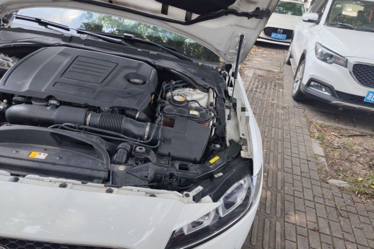 Used Jaguar XFL 2018 XFL 2.0T 200PS Elite Edition Engine Bay Left