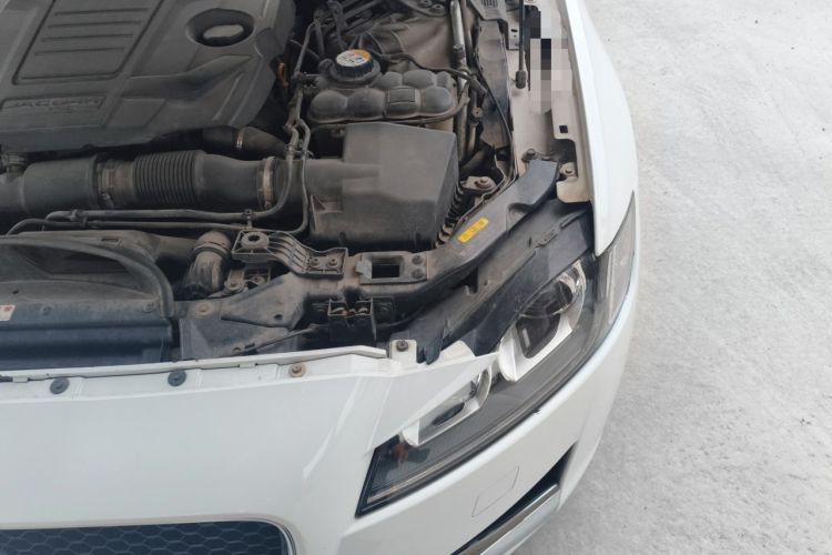Used Jaguar XFL 2018 XFL 2.0T 200PS Elite Edition Engine Bay Left