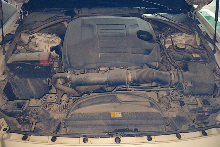 Used Jaguar XFL 2018 XFL 2.0T 250 PS Luxury Edition Engine Bay