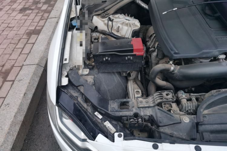 Used Jaguar XFL 2018 XFL 2.0T 250 PS Premium Edition Engine Bay Right