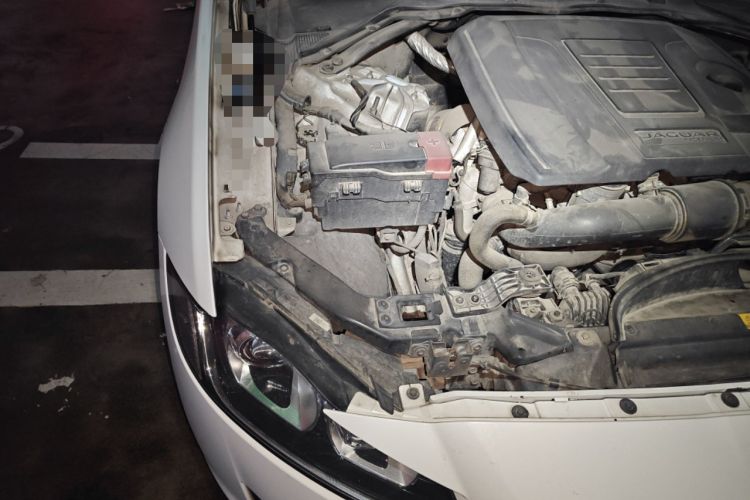 Used Jaguar XFL 2018 XFL 2.0T 200PS Elite Edition Engine Bay Right