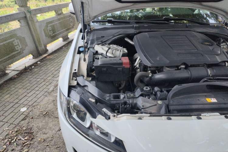 Used Jaguar XFL 2018 XFL 2.0T 200PS Elite Edition Engine Bay Right