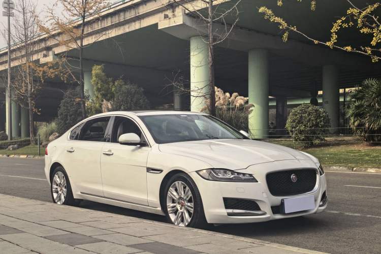 Used Jaguar XFL 2018 XFL 2.0T 250 PS Luxury Edition Exterior 3