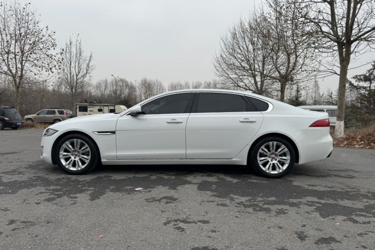 Used Jaguar XFL 2018 XFL 2.0T 250 PS Luxury Edition Exterior 3