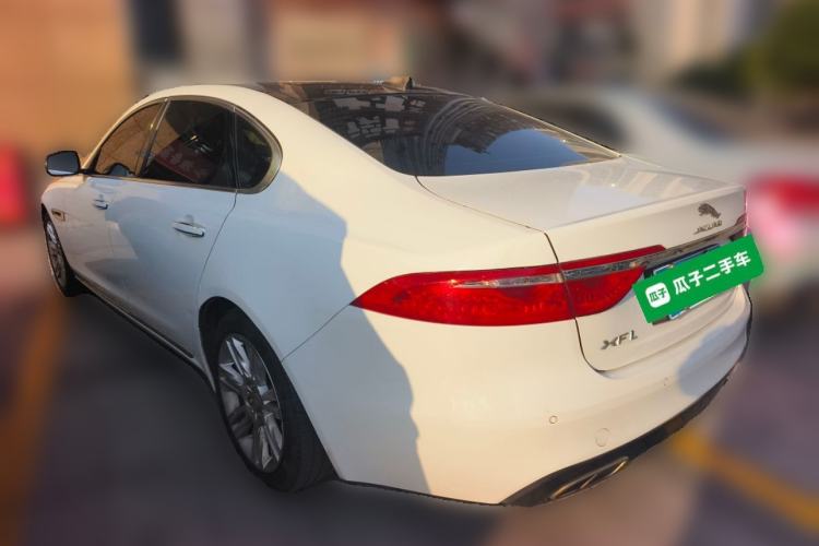 Used Jaguar XFL 2018 XFL 2.0T 250 PS Luxury Edition Exterior 3