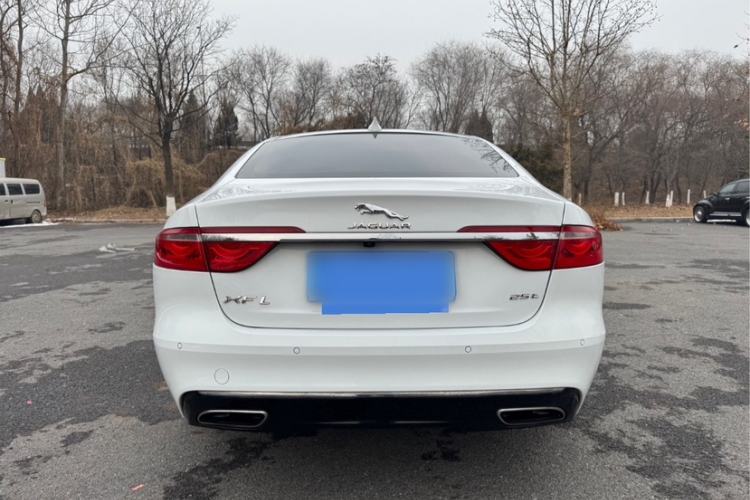 Used Jaguar XFL 2018 XFL 2.0T 250 PS Luxury Edition Exterior 8