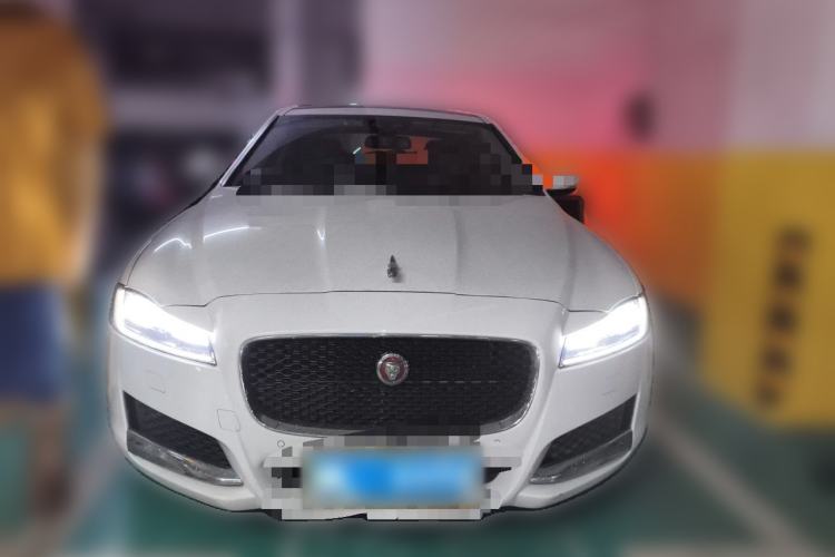 Used Jaguar XFL 2018 XFL 2.0T 250 PS Luxury Edition Front