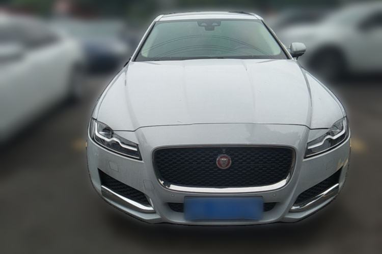 Used Jaguar XFL 2018 XFL 2.0T 250 PS Luxury Edition Front
