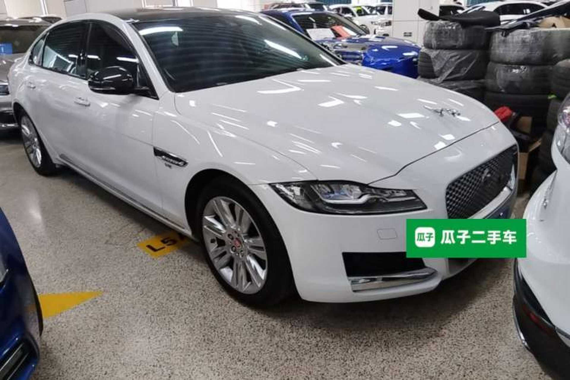Used Jaguar XFL 2018 XFL 3.0 SC 340 PS Luxury Edition Front Right 45 Deg