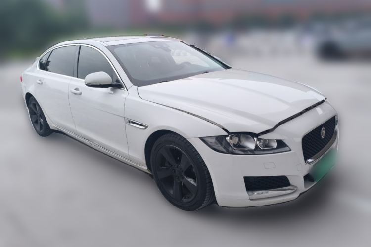 Used Jaguar XFL 2018 XFL 2.0T 200PS Elite Edition Front Right 45 Deg