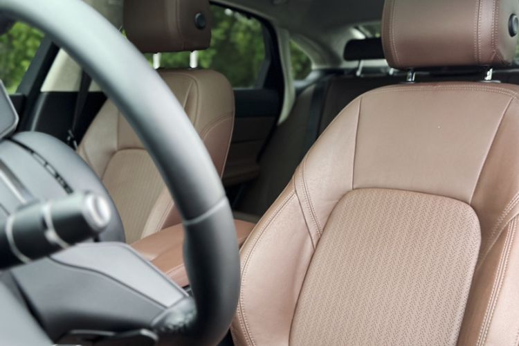 Used Jaguar XFL 2018 XFL 2.0T 250 PS Luxury Edition Interior 1