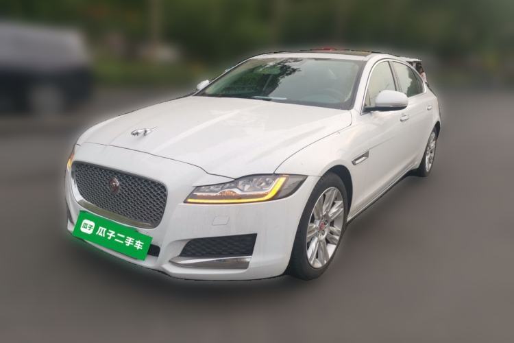 Used Jaguar XFL 2018 XFL 2.0T 250 PS Premium Edition Guazi used car, China used car export, Used car for sale, Used Jaguar cars, Cheapest cars for sale