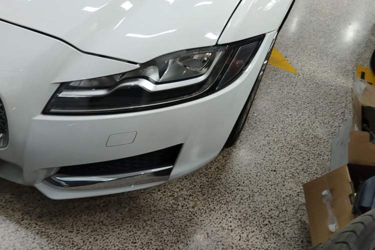Used Jaguar XFL 2018 XFL 3.0 SC 340 PS Luxury Edition Left Front Headlight