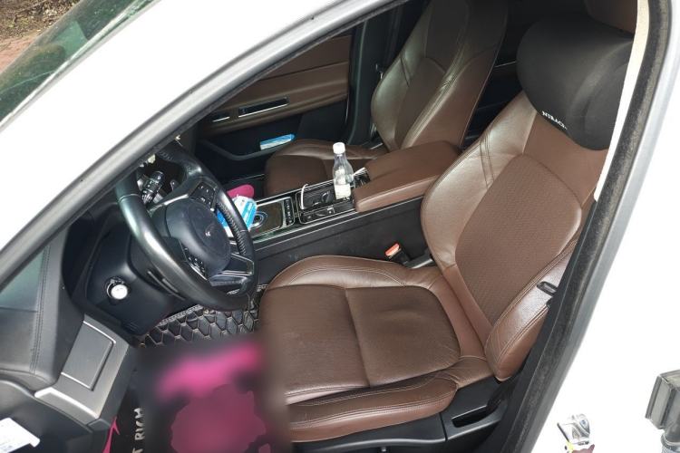 Used Jaguar XFL 2018 XFL 2.0T 250 PS Luxury Edition Left Front Seat