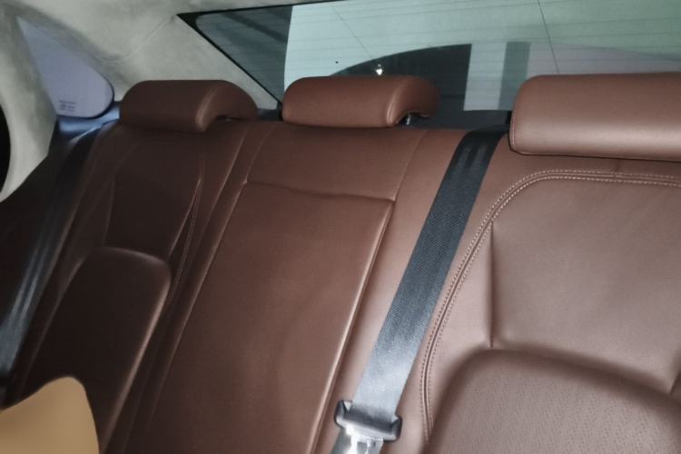Used Jaguar XFL 2018 XFL 2.0T 250 PS Luxury Edition Left Rear Seat