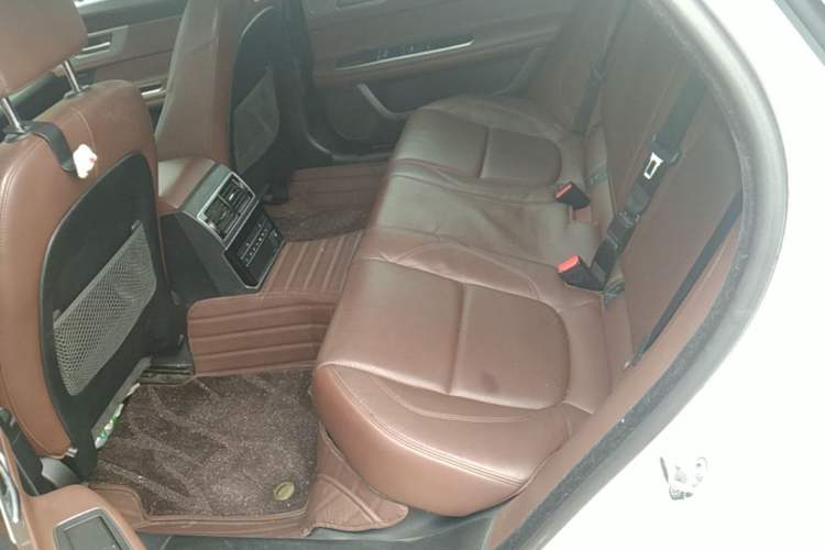 Used Jaguar XFL 2018 XFL 2.0T 250 PS Luxury Edition Left Rear Seat