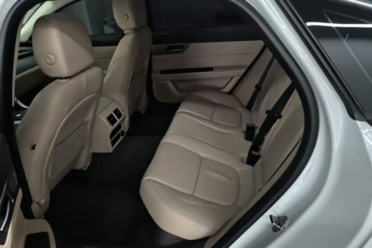 Used Jaguar XFL 2018 XFL 2.0T 200PS Elite Edition Left Rear Seat