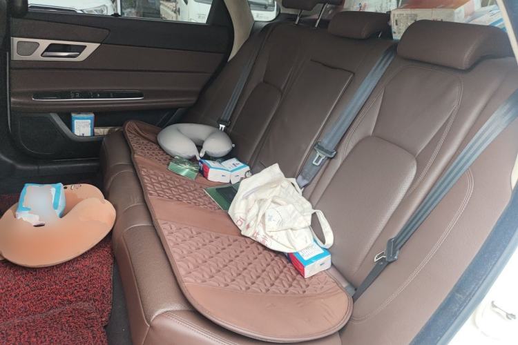 Used Jaguar XFL 2018 XFL 2.0T 250 PS Luxury Edition Left Rear Seat