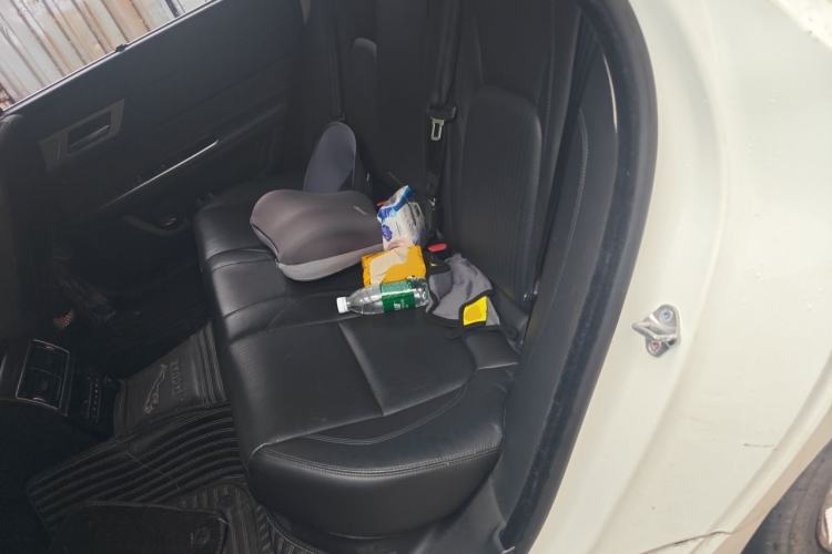 Used Jaguar XFL 2018 XFL 2.0T 250 PS Luxury Edition Left Rear Seat