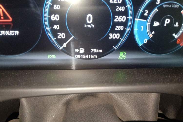 Used Jaguar XFL 2018 XFL 2.0T 250 PS Luxury Edition Odometer Close Up