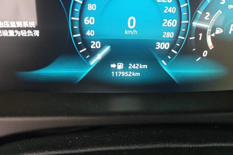 Used Jaguar XFL 2018 XFL 2.0T 250 PS Luxury Edition Odometer Close Up