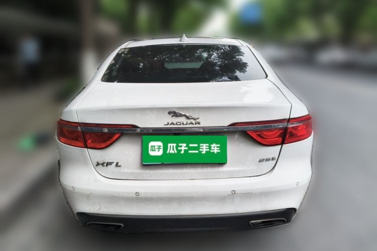 Used Jaguar XFL 2018 XFL 2.0T 250 PS Luxury Edition Rear