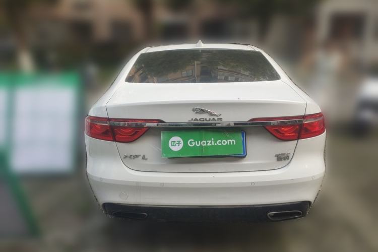 Used Jaguar XFL 2018 XFL 2.0T 250 PS Luxury Edition Rear
