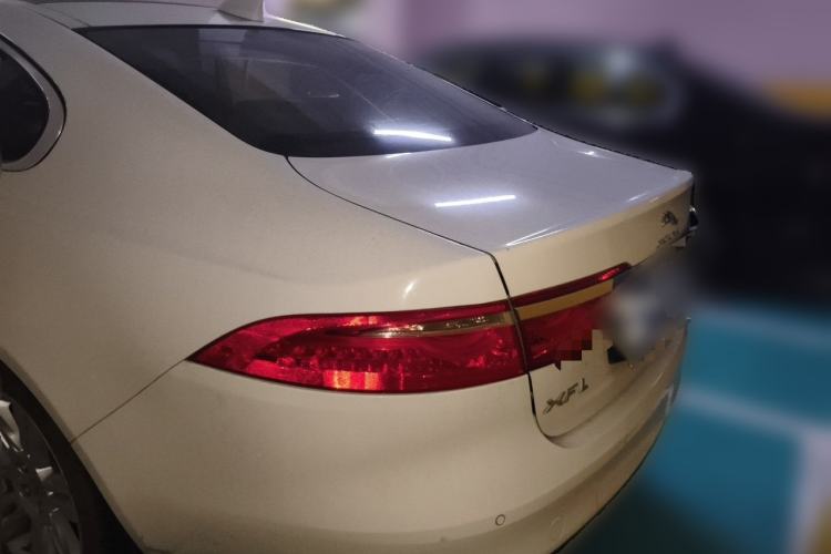 Used Jaguar XFL 2018 XFL 2.0T 250 PS Luxury Edition Rear Left 45 Deg