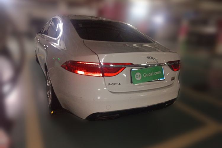 Used Jaguar XFL 2018 XFL 2.0T 250 PS Luxury Edition Rear Left 45 Deg