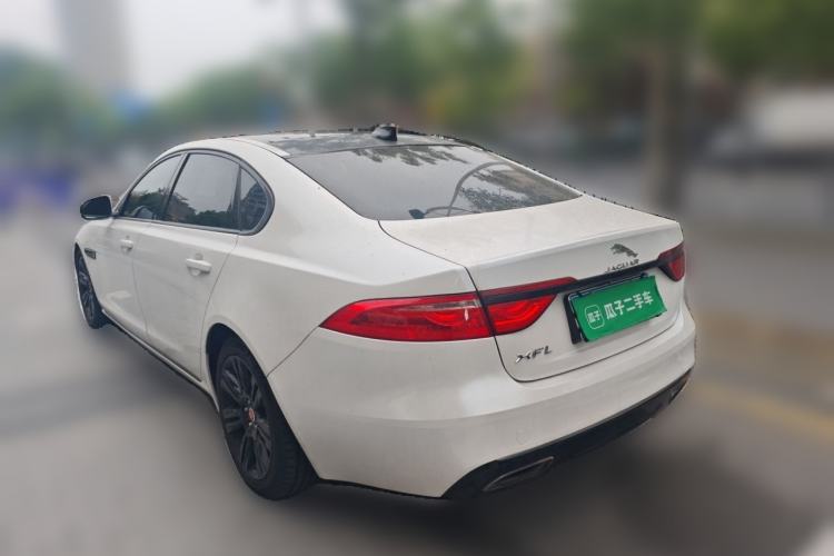 Used Jaguar XFL 2018 XFL 2.0T 250 PS Luxury Edition Rear Left 45 Deg