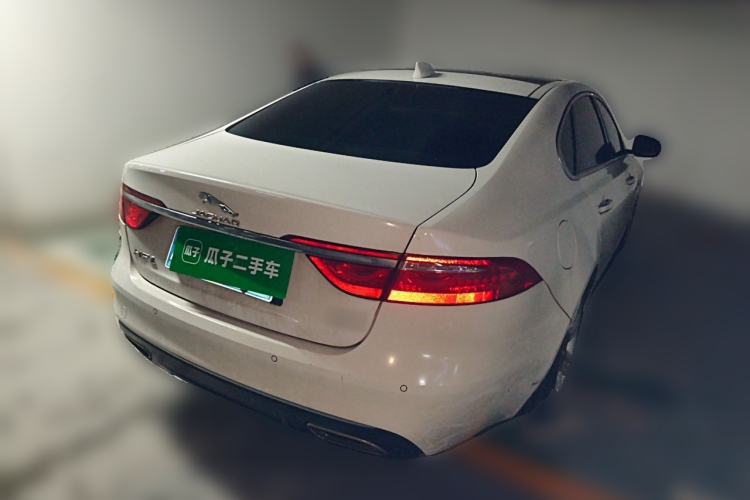 Used Jaguar XFL 2018 XFL 2.0T 250 PS Luxury Edition Rear Right 45 Deg