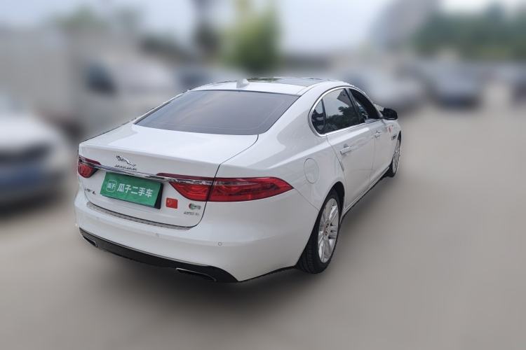 Used Jaguar XFL 2018 XFL 2.0T 250 PS Luxury Edition Rear Right 45 Deg