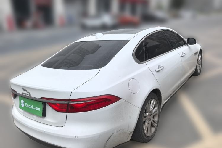 Used Jaguar XFL 2018 XFL 2.0T 250 PS Luxury Edition Rear Right 45 Deg