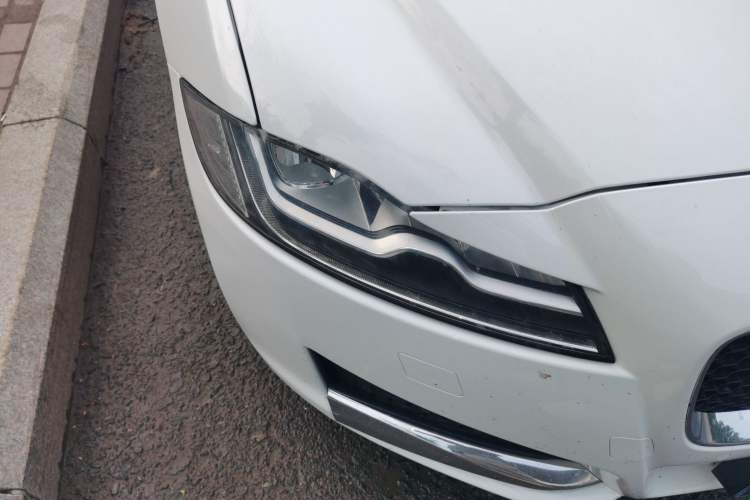 Used Jaguar XFL 2018 XFL 2.0T 250 PS Premium Edition Right Front Headlight